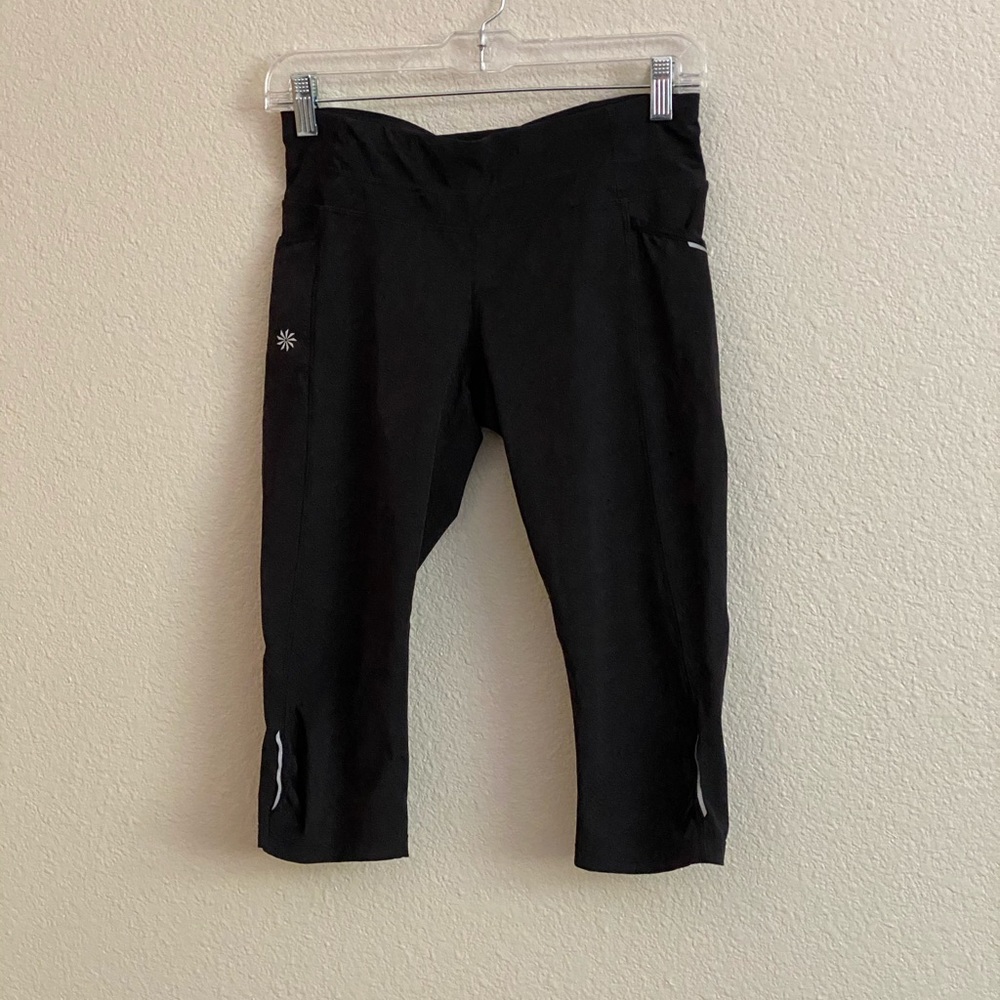 Athleta Capri Black Reflective Legging‎ Size Small